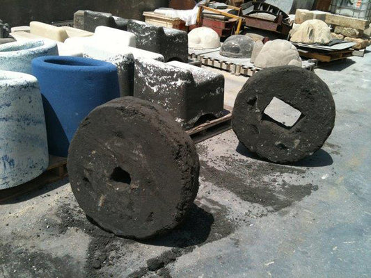 אבן רחיים אומנותית מחומרים ממוחזרים בעבודת יד, יצירה אקולוגית מבית וינקלר האמן