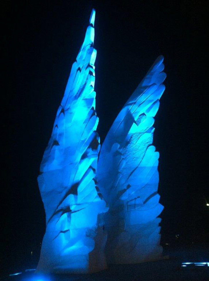 כנפיים - האנדרטה הלאומית לניצחון הצבא האדום על גרמניה הנאצית ולשואה
אנדרטות
הקמת אנדרטה
הקמת אנדרטאות בישראל