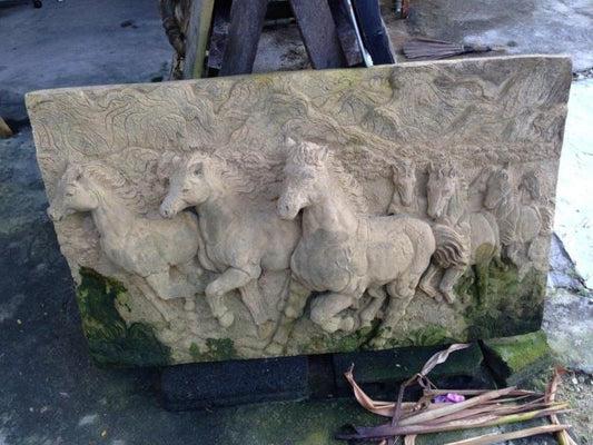 תבליט אבן חול מהמזרח 9